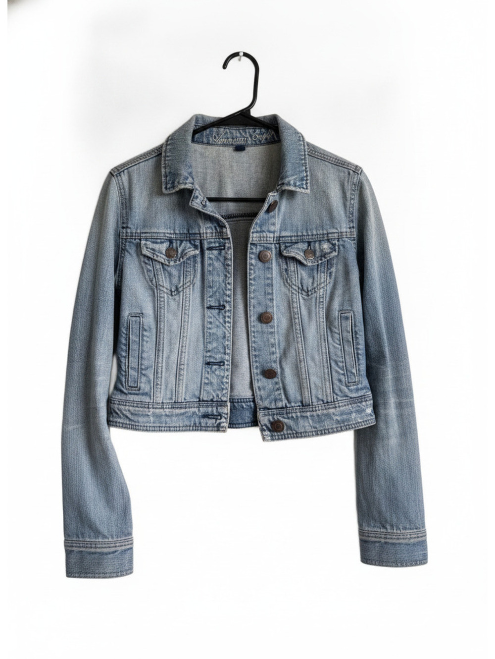 American Eagle jean Denim Jacket Medium button y2k vibes layering